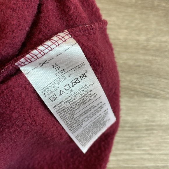 Old Navy polkadot print fleece lined sweater - Picture 4 of 4